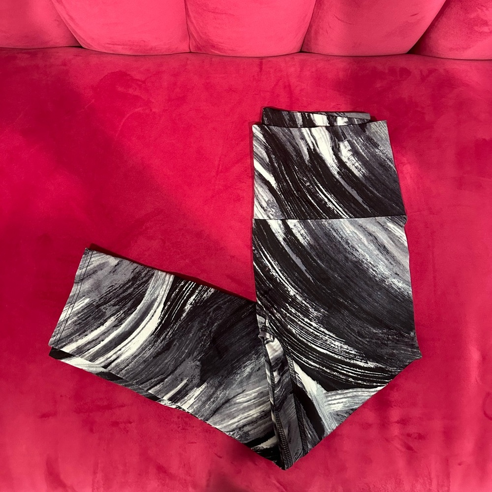K-DEER Capri Leggings